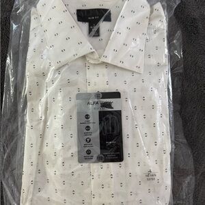 Alfani Slim Fit Men’s Dress Shirt – New w/ Tags – Large (16-16.5, 32/33)